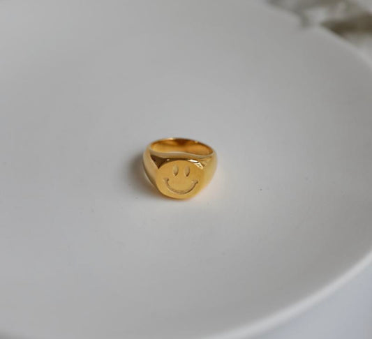 Smiley Ring